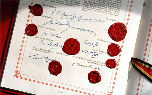 Signatures du Traité de Bruxelles en mars 1948